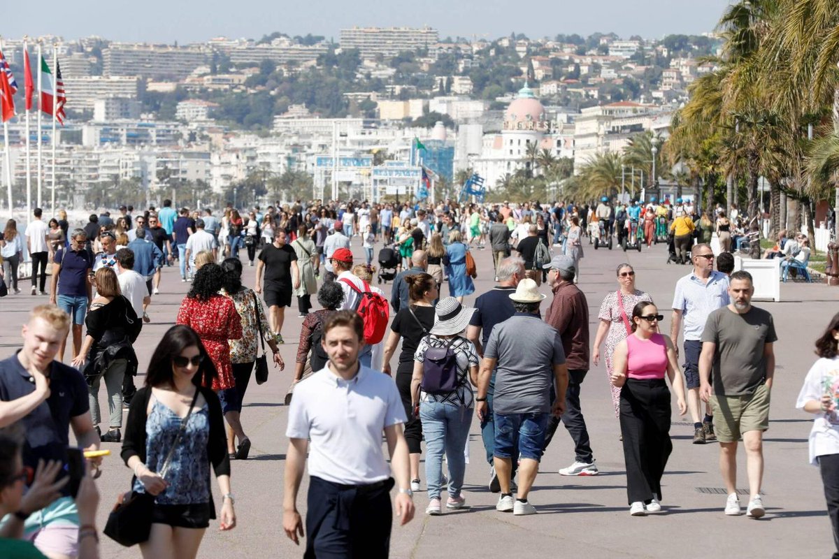 Face au flux de touristes, comment éviter la saturation de certains sites bit.ly/39u3sjI
