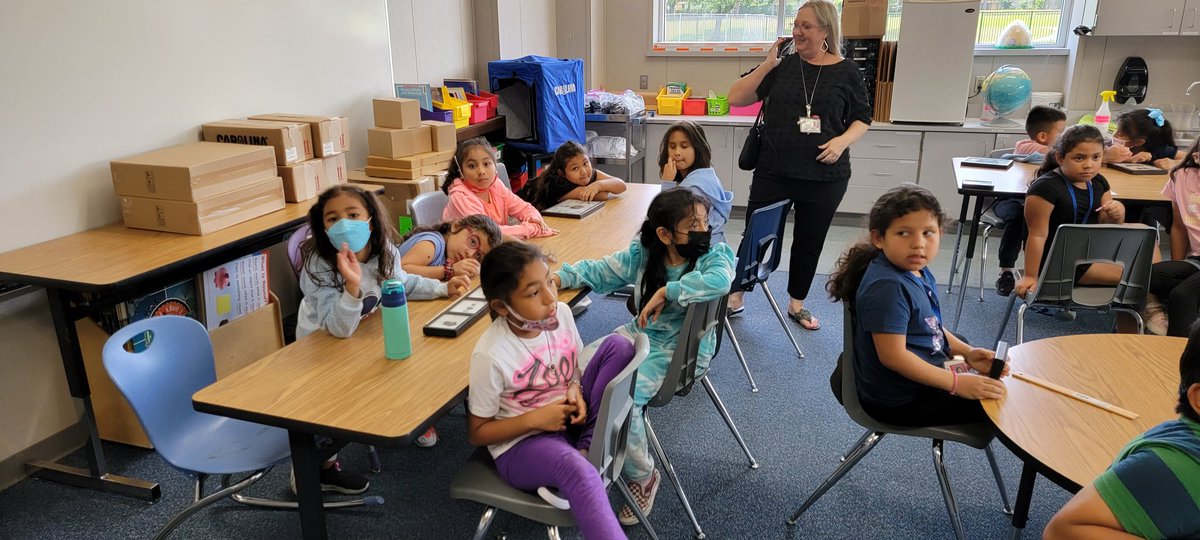 StephenHurst14's tweet photo. My soon to be 3rd graders @KirkElementary learned all about insects and their life cycles at the Science demo in the lab on Monday!  So proud of my 8 year old Scientists! #kirkroar https://t.co/67fCaX0gtL