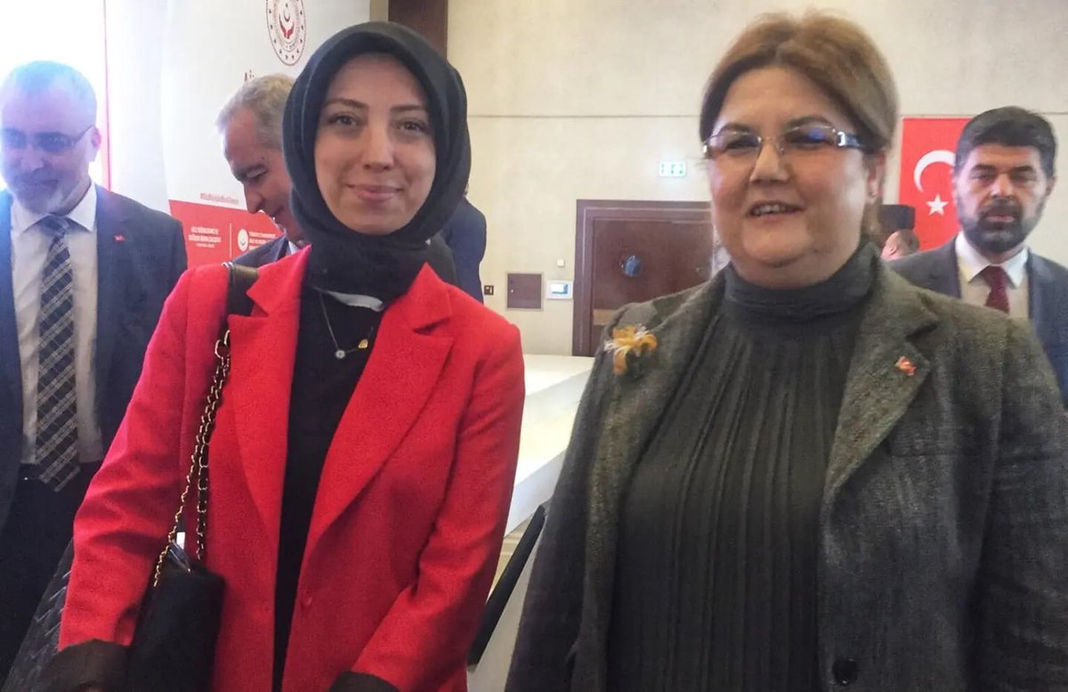 Aile ve Sosyal Hizmetler Bakanı Sayın Derya Yanık'ın teşrifleri ile gerçekleşen Aile Değerlerimiz ve Değişen Dünya Çalıştayı'na  katılım sağladık.