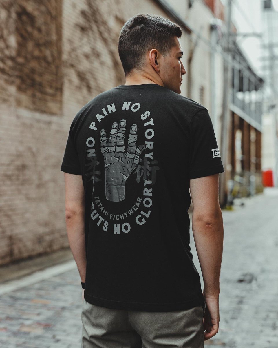 TatamiFightwear's tweet photo. No pain no story, no guts no glory ✋🏽 

Shop our latest drop 👀 https://t.co/80tq7GaMLP https://t.co/7Ey3HvK4Xp