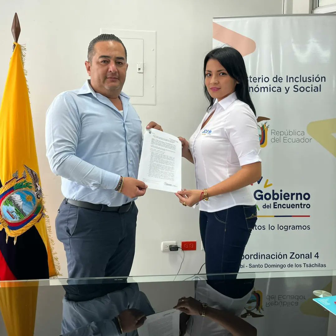 JCIPortoviejo's tweet photo. El día de hoy se realizó la firma de Convenio entre el MIES y la JCI Portoviejo con el objetivo de fomentar la colaboración y cooperación entre ambas partes en áreas como capacitaciones, seminarios, vinculación, que aporten a los objetivos de cada uno.
#JCIEcuador #JCIPortoviejo https://t.co/vQQq9mCj7v