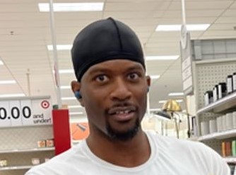 DallasPD's tweet photo. The Dallas Police Department needs your help in identifying the suspect pictured below who took inappropriate videos or photos of women at grocery stores on two separate occasions.

The incidents occurred on 04/22/2022, at 9301 Forest Ln and on 05/08/2022, at 2417 N. Haskell Ave. https://t.co/42tRTYWup2