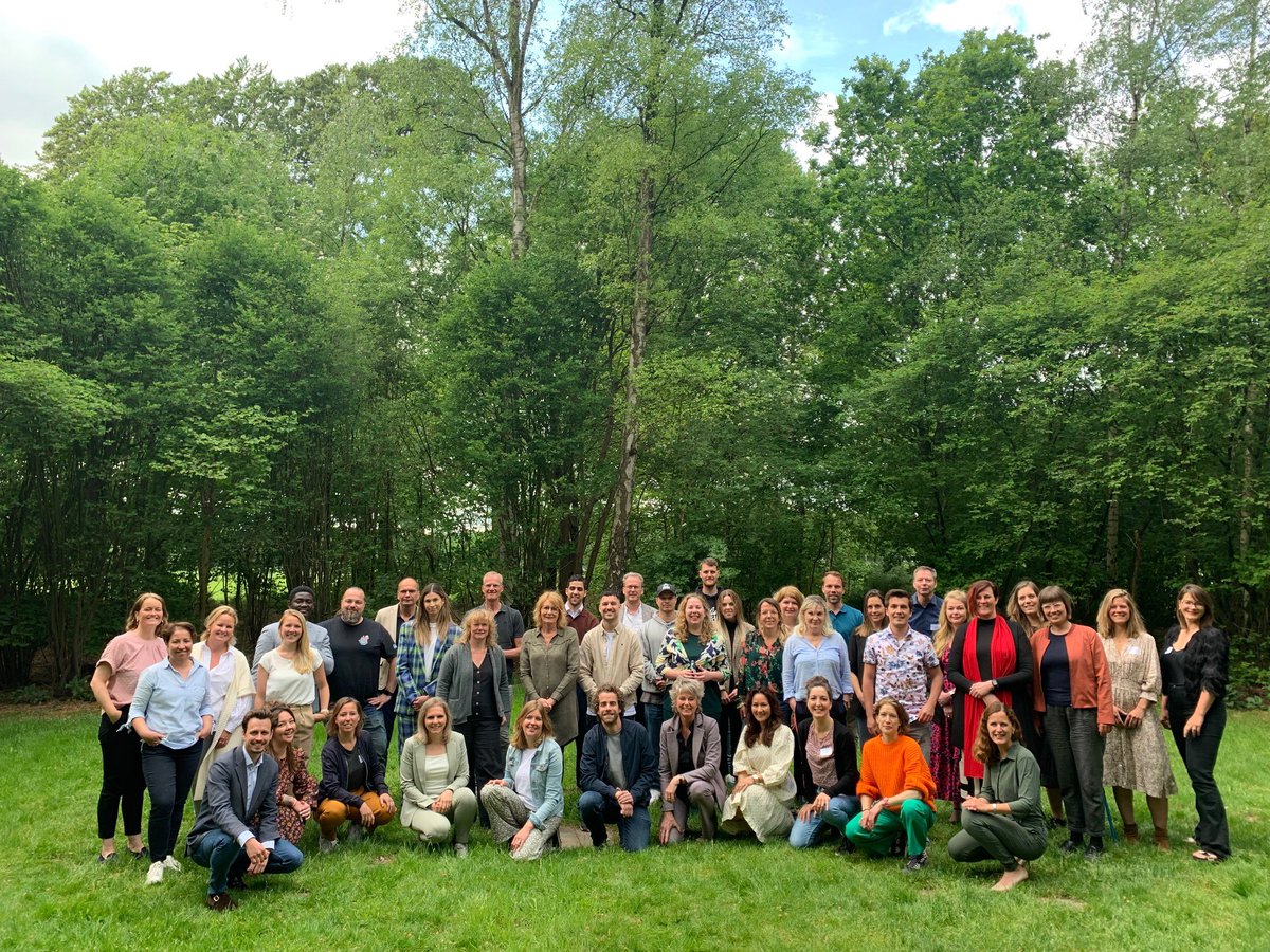 Stichting TEJO Nederland (@tejonederland) on Twitter photo Alle deelnemers op de foto voor t Groeiprogramma V van het @OranjeFonds! Wat een opsteker ook voor <a href="/TEJONederland/">Stichting TEJO Nederland</a> om hier deel van uit te mogen maken! Alle deelnemers op de foto voor t Groeiprogramma V van het @OranjeFonds! Wat een opsteker ook voor <a href="/TEJONederland/">Stichting TEJO Nederland</a> om hier deel van uit te mogen maken!