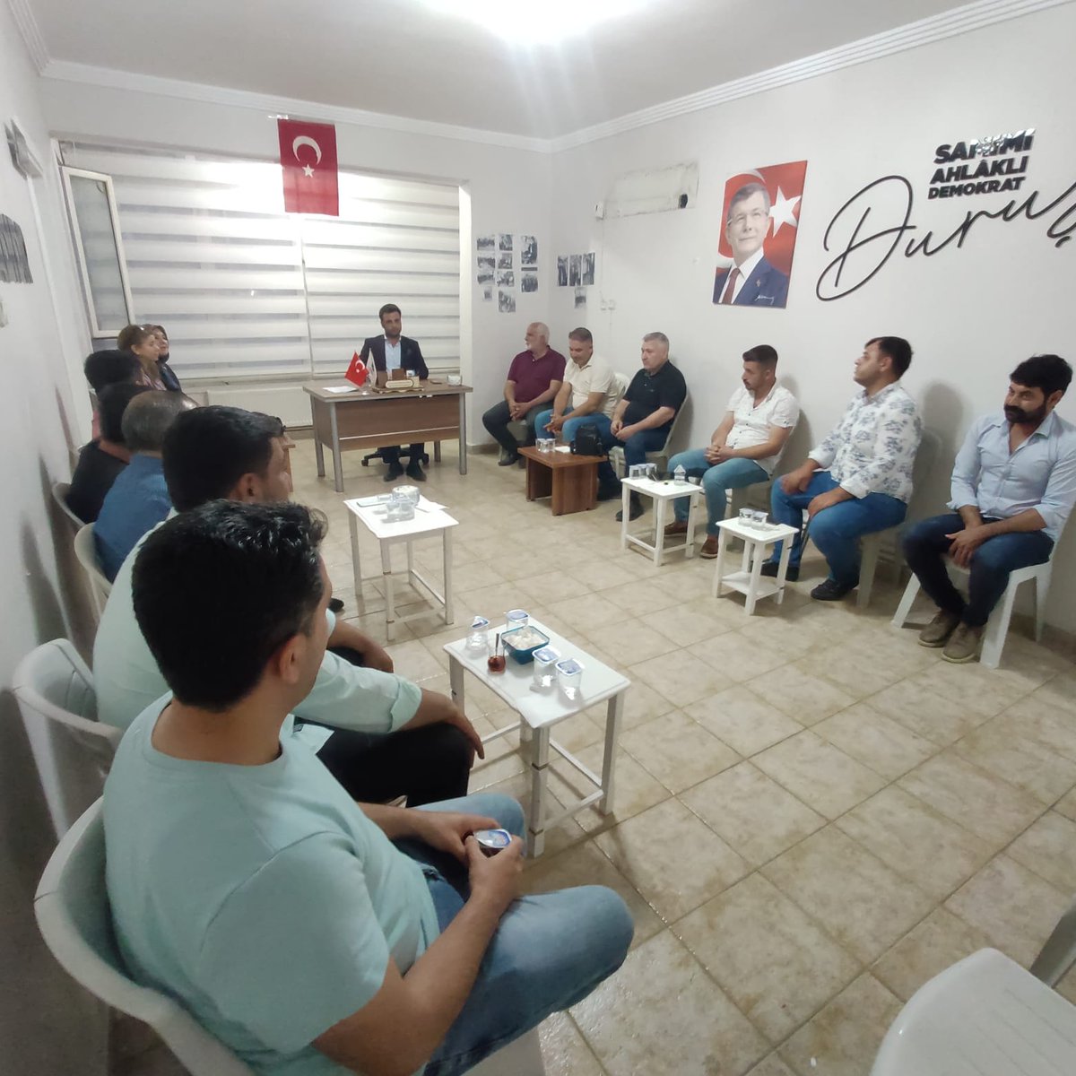 Feritcevik63's tweet photo. Gelecek partisi haliliye haftalık toplantımızı gerçekleştirdik @abdullahyesil63 @EminKancur @Gulben_Tmrtkn @mezopotamya1976 @HasanCiftci01 @ak_karakecili @Akbas_6363 @zzettinKu2 @M_Alikaradag @NeetDoan18 @Omerilhan571 @Zziyaddemir https://t.co/ezue5BC0dJ