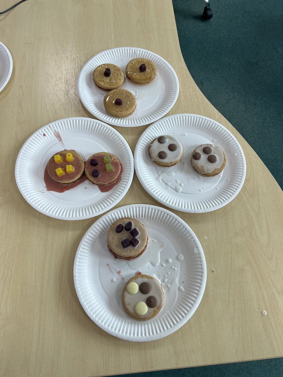 Miss Smith tweet media