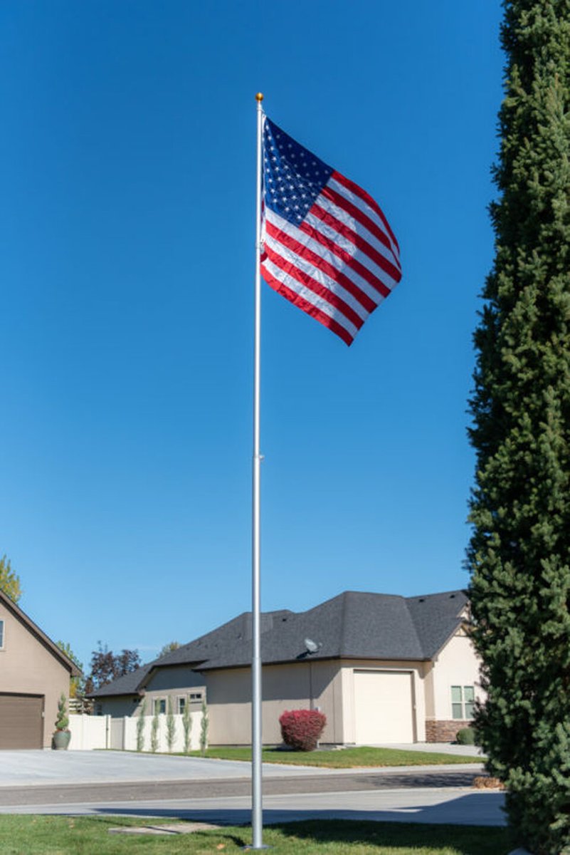 GrandNewFlag's tweet photo. Do you have an American Flag and need a flagpole to show it off? We have plenty of options for you!
.
.
.
#flag #madeinusa #flagpole https://t.co/iOGKTrt1eZ