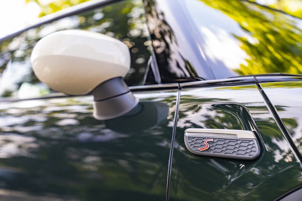 miniwesterly's tweet image. It's all in the details. 

The MINI Cooper S Resolute Edition. Unmistakably resolute.

#WesterlyMINI #MINIResolute