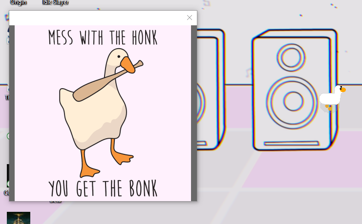 vanillagld's tweet photo. got my pet goose <3 https://t.co/0bNeJwDheH