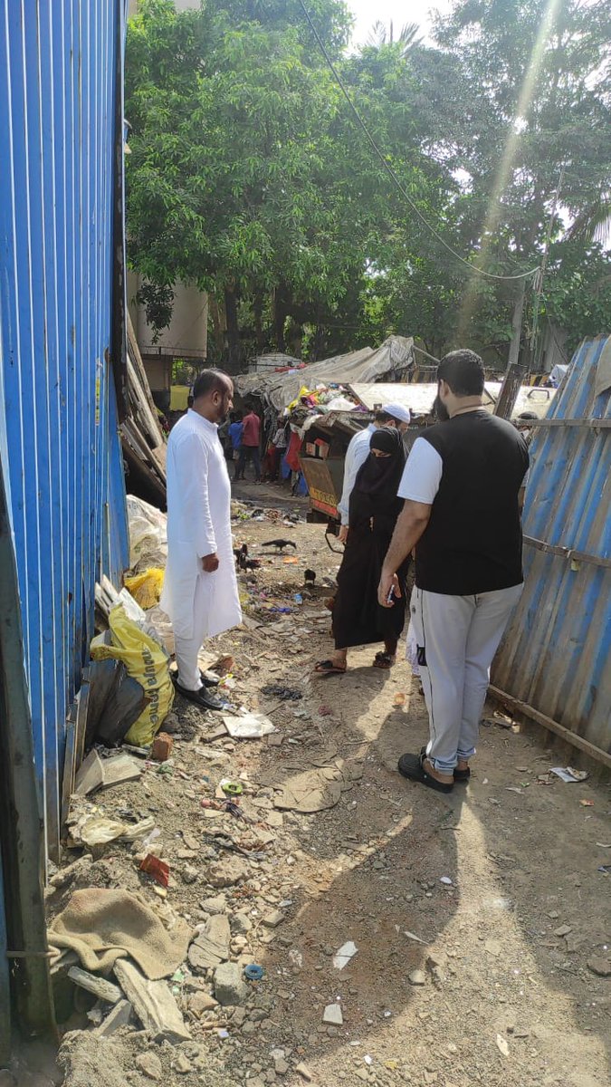 imsaalimqureshi's tweet photo. #AIMIM Mumbai General Secretary Janab @imsaalimqureshi Sahab Ne Sant Dhyaneshwar Nagar Ka Visit Kiye. #Drainage Or #InternalRoad Ke Kaam Ka Jaiza Bhi Liye. 

@asadowaisi 
@aimim_national https://t.co/3ZfrxRtbtN