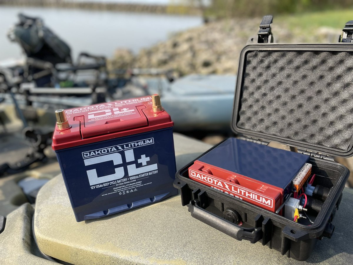 DukeWeskamp's tweet photo. The new @Dakota_Lithium + 135 is amazing. Long days trolling on Lake Erie and this bad boy didn’t bay an eye. Capacity for days!!!
#PowerYourPassion #KayakBassFishing #DakotaLithium #KetchProducts #KetchOutdoors #Ketch https://t.co/n9IPIX2wAa