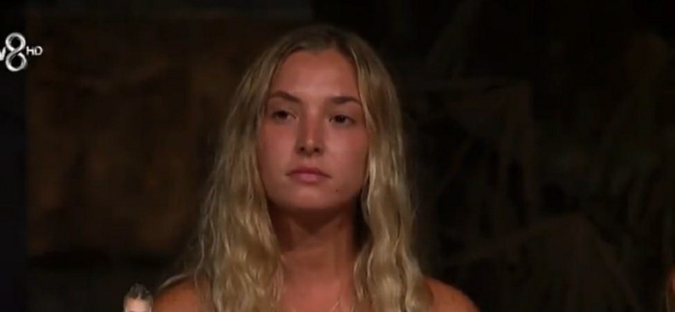 duygulandikk's tweet photo. Survivor'da tek bir başarısı yok. Sezon başından beri sürekli güçsüz olan yarışmacıyı seçip istatistik kastı. İlişkisi ile gündemde olmak için shipcilere oynadı ve 2. Kadın olduğunu öğrenmesine rağmen aldatılmayı kabul etti Sude orayı hak etmiyor

#survivoralllstar2022 https://t.co/2pcAEjHIQS