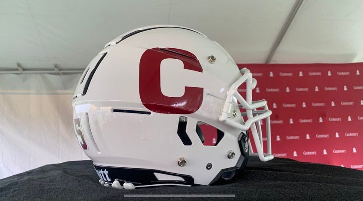 camrandolph131's tweet photo. After a talk with @coachbyrondawso I am blessed to receive my 1st offer from Centenary College❤️🤍@CoachSavino @CoachKirby25 @recruitshreve https://t.co/ynmrve64zd