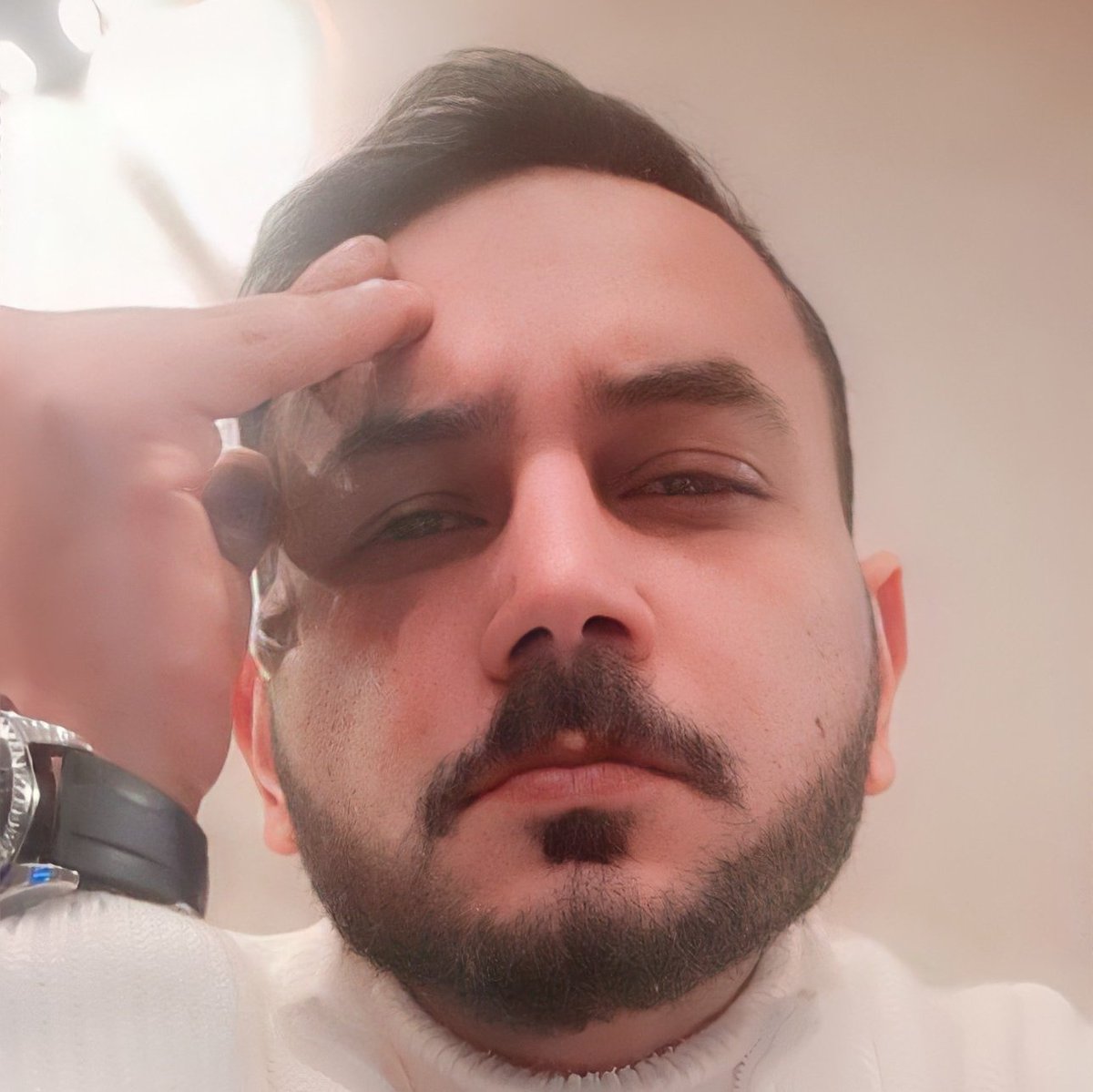 Esmagdi's tweet photo. #NewProfilePic https://t.co/PCFoAVs4Q2
