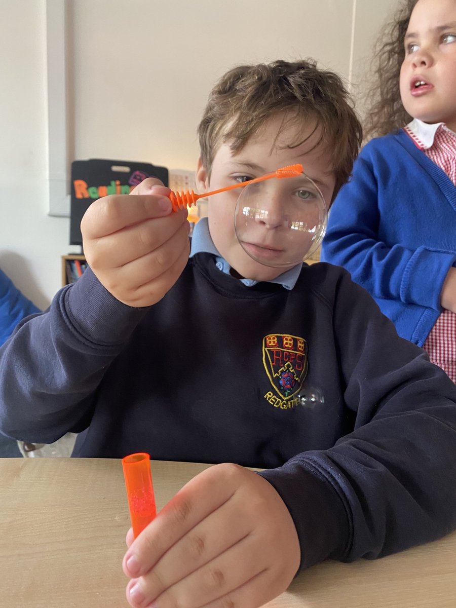 pinesredgate's tweet photo. We absolutely smashed our science week question of the day - Do bigger children blow bigger bubbles? #RCPscience #scienceweek #WeLearn #bubbleseverywhere #barefeetscientists https://t.co/24eMa0RRaN