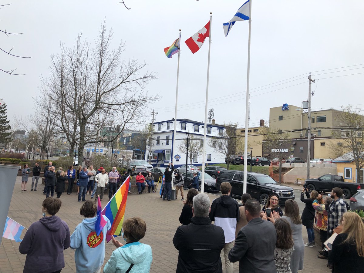 The Pride flag is raised at city hall as ⁦<a href="/CBRMGov/">CBRM</a>⁩ ⁦@MayorMcDougall⁩ declares International Day Against Homophobia, Transphobia and Biphobia.