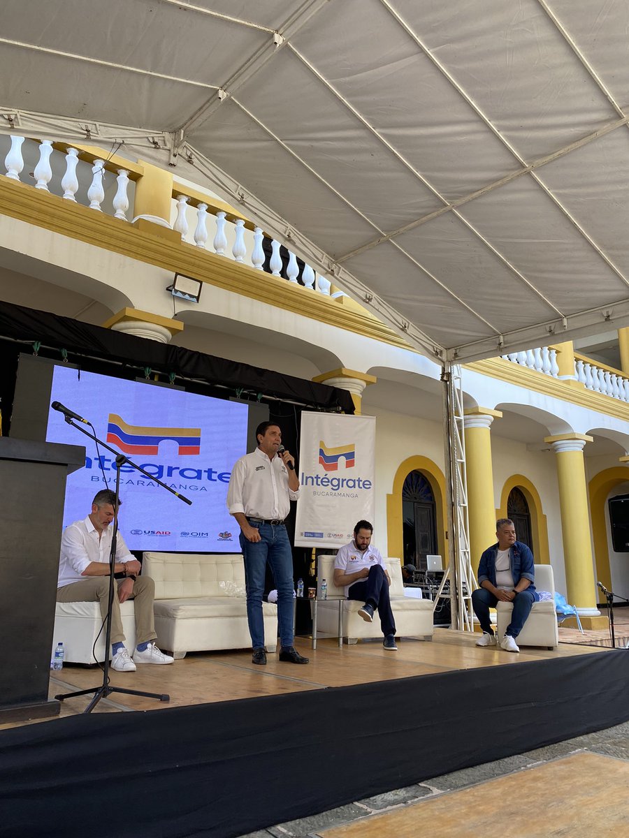 villa_frank's tweet photo. Con inmensa alegría damos apertura en nuestra ciudad al primer #CentroIntegrate un escenario de integración que permitirá el acceso a un robusto portafolio de servicios para la población migrante , refugiada , retornada y de acogida @AlcaldiaBGA @JCardenasRey #ProyectoIntegra https://t.co/OwCcp7KXJr