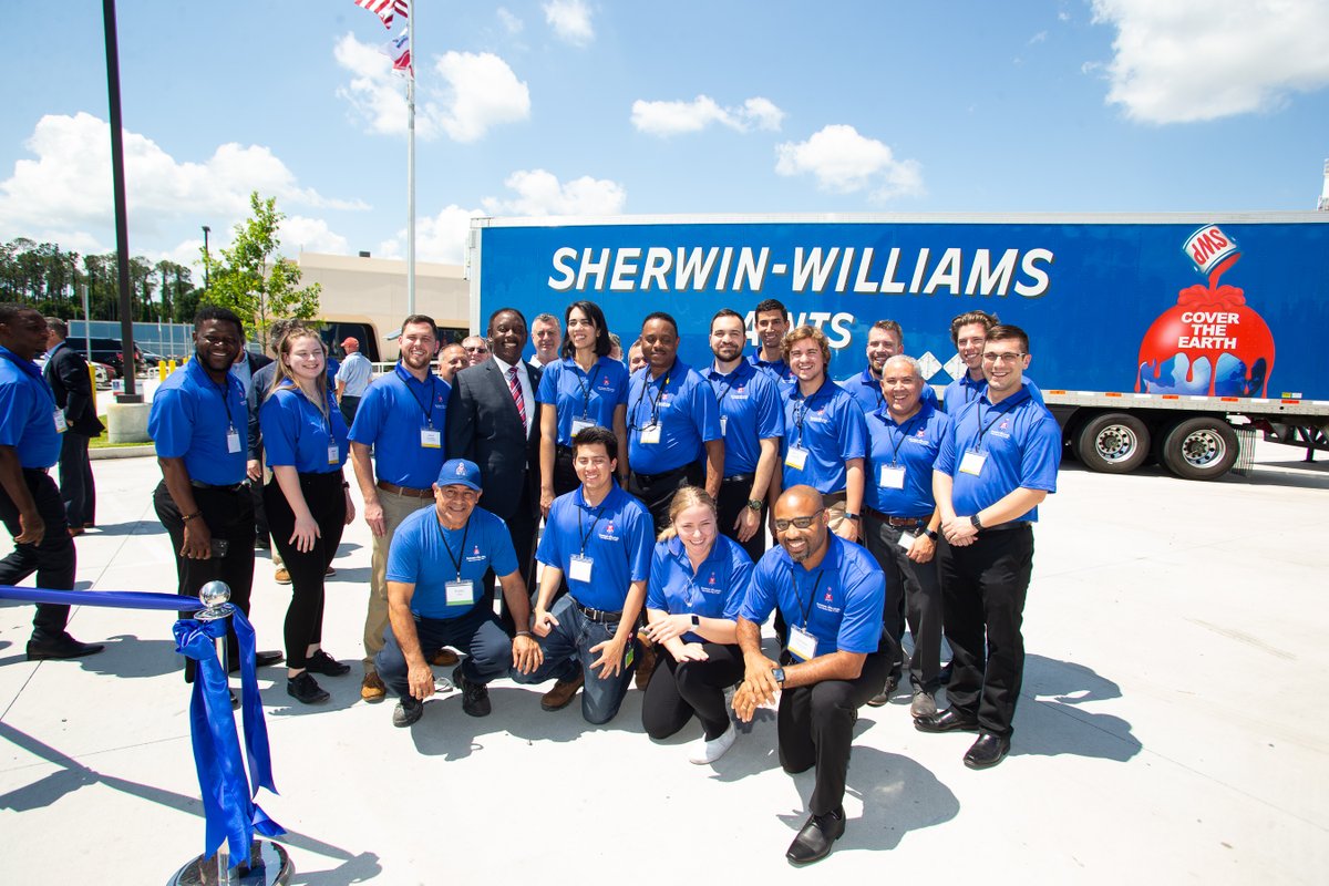 OCFLMayor's tweet photo. #DYK, for every $1 spent in #manufacturing, another $2.74 is added to the economy? The growth of this sector further diversifies our economy. Excited to see @SherwinWilliams' investment of $47M in @OrangeCoFL for new equipment and reconfiguration of its manufacturing floor. https://t.co/Ak7ph1JMxc
