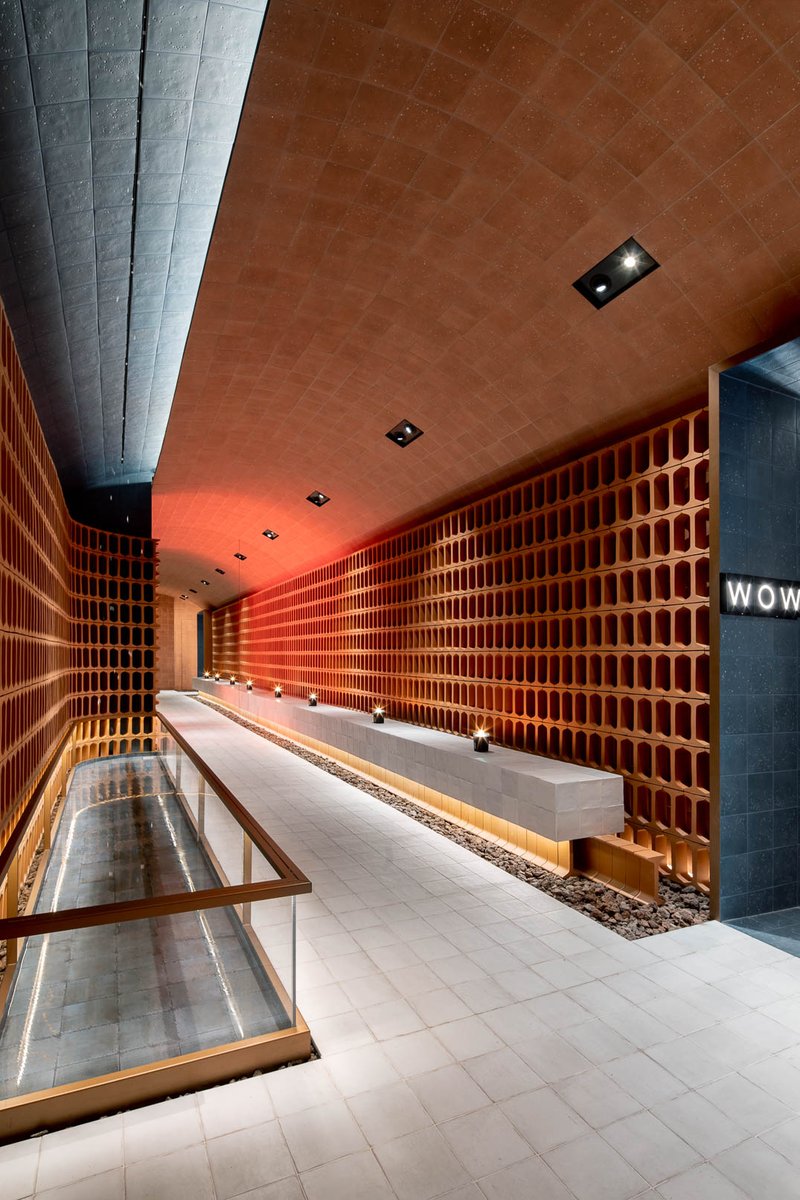 CasaDecor's tweet photo. 🏆El Premio al Mejor Proyecto es para el Espacio @wowdesigneu, “Unexpected Hammam”, diseñado por @summumstudio.

🔴 En directo: https://t.co/4c91zfhZm0

#CasaDecor2022 #PremiosCasaDecor2022 #Goya89 #CasaDecorSostenible #CasaDecor30Años #InteriorDesign https://t.co/61JtCXXPaM