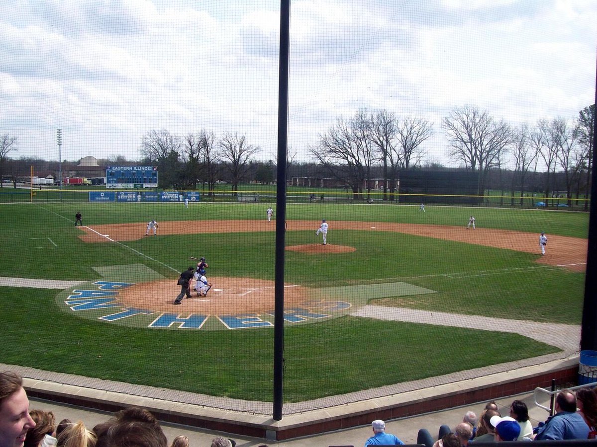 DomDiLello7's tweet photo. I’m very excited and blessed to commit to play baseball at Eastern Illinois University next year as a graduate transfer. Thank you to everyone at Illinois Wesleyan for making these last four years the best. Ready to go to work! @EIU_Baseball https://t.co/A0v95GdMwp