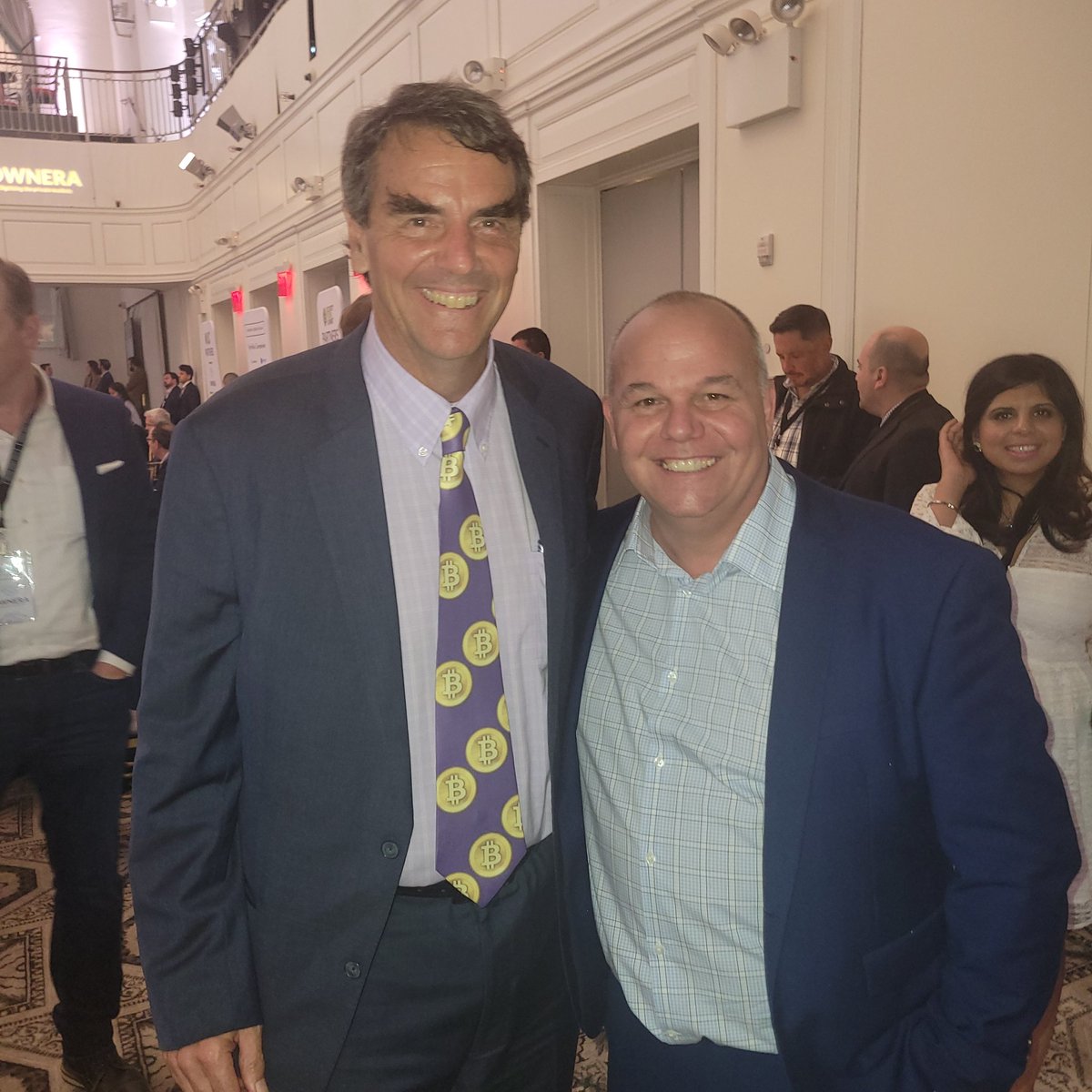 CryptoMondaysNY's tweet photo. #SecurityTokenSummit Thanks @DraperGorenHolm for a fantastic Event 

@CryptomondaysNY
Closing cocktail Event
 4th Annual Security Token Summit.

#cryptocommunity #Cryptonyc #cryptomondaysnyc #cryptoinvest #cryptography #CryptoFamous #cryptocurrency #Harlemcrypto https://t.co/bFX54LCOKQ