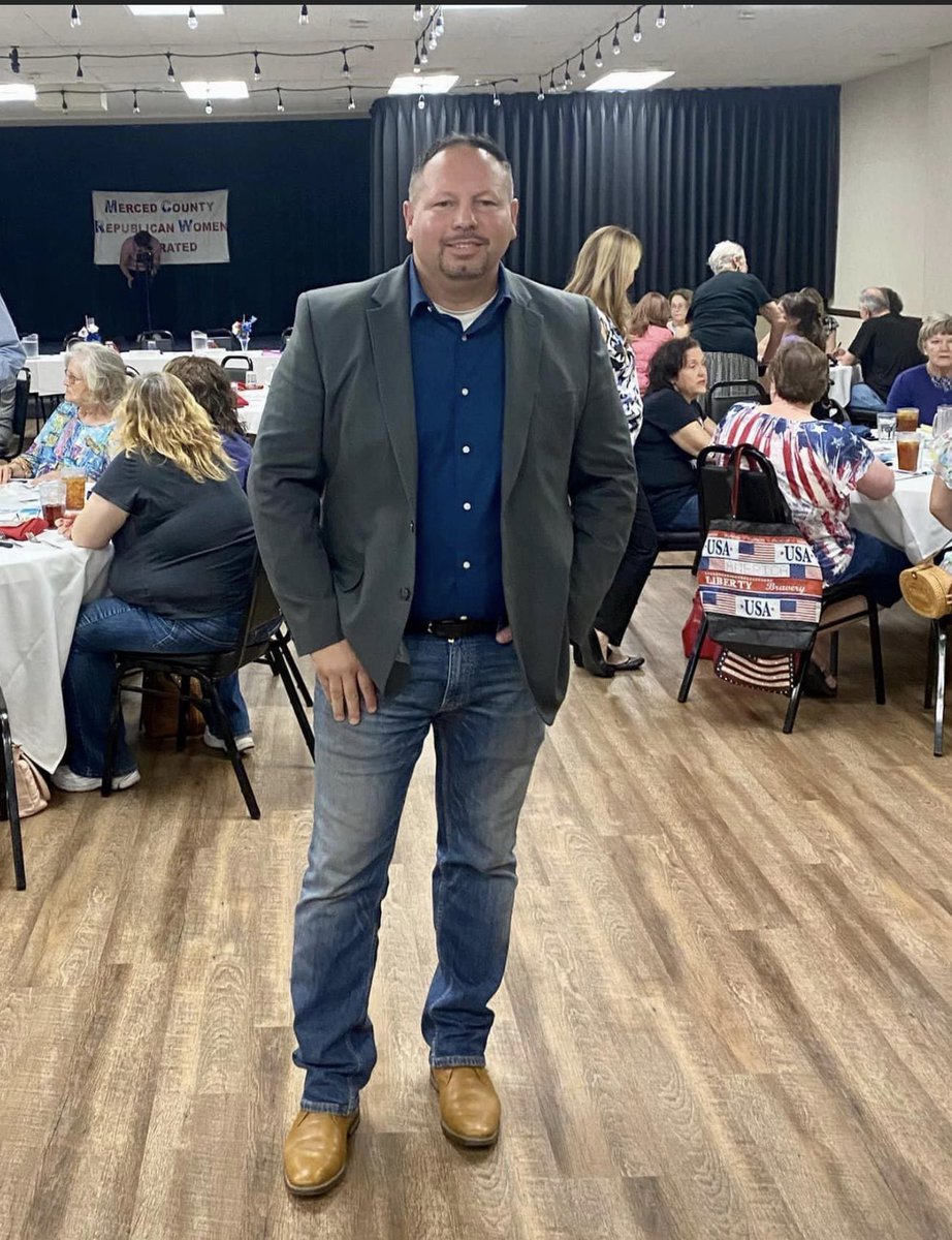 diegoforcali22's tweet photo. #areyoureadyforchange Merced County Republican Woman Federated  U S Congress district 13 Diego Martinez https://t.co/Kr0A7ppv1J