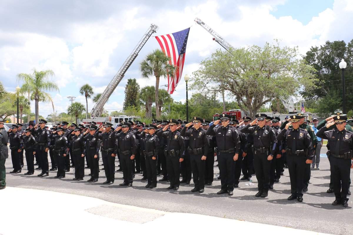 NorthPortPolice's tweet photo. Tuesday, friends, family, and law enforcement across the region gathered to pay final respects to NPPD Chaplain and former Sergeant Michael Saxton. Thank you for everything you have given us. Rest easy brother! https://t.co/CVa1uWn3Pf
