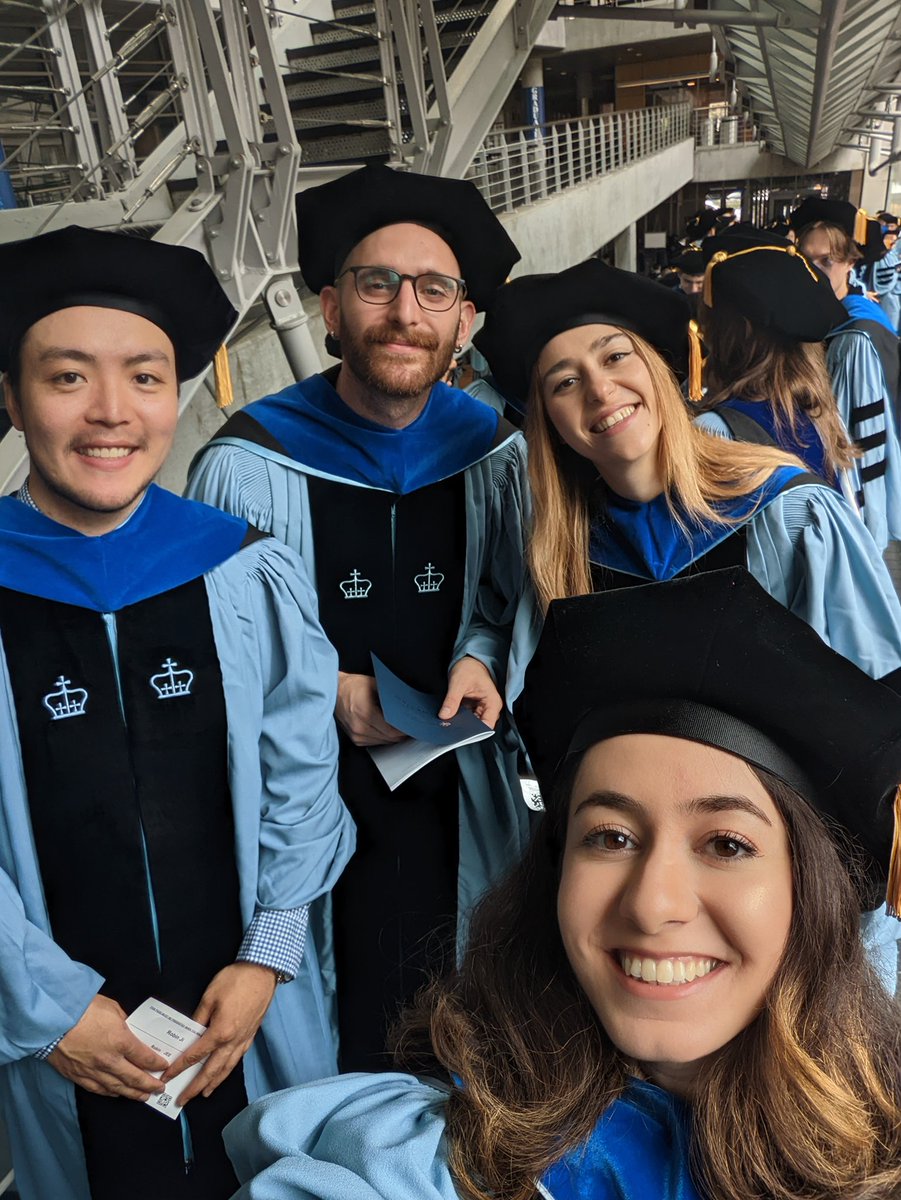 ColumbiaUEIL's tweet image. A huge congratulations to our PhD graduates, Dr. Marilena Karakatsani, Dr. Robin Ji, Dr. Niloufar Saharkhiz, Dr. Grigorios Karageorgos, and Dr. Stephen Lee!! 🎓🦁🎉 We are so proud of you!! #columbiabme #columbiaengineering #classof2022