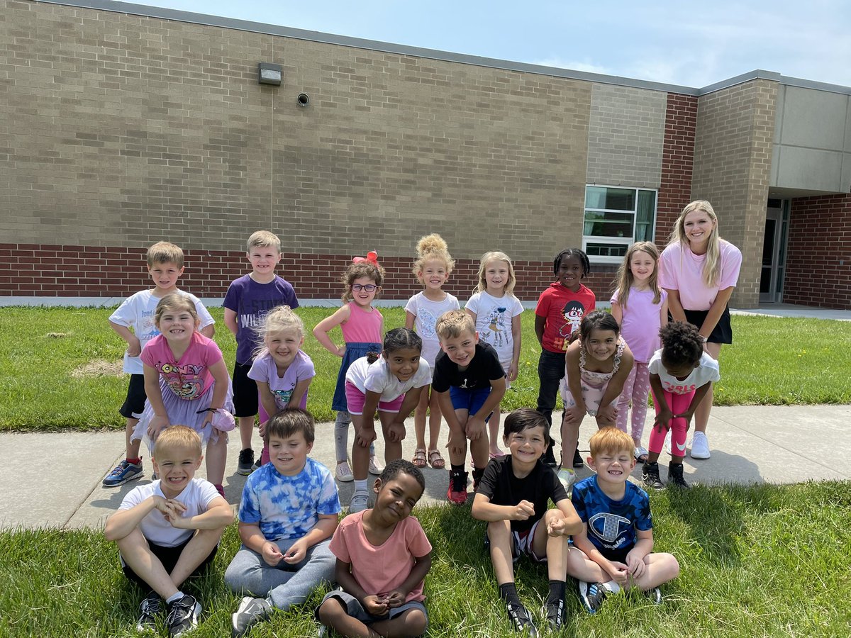 P…is for a Picnic Lunch, Popsicles, and saying goodbye to Miss Pollo 😞. These Kinder Kids have loved every second of having <a href="/Jordy_P18/">Jordy</a> help our class this year. We wish her good luck <a href="/Avila_Athletics/">Avila Athletics</a> next year! 🥰  <a href="/STA_TeacherEd/">Teacher Ed @ STA</a> <a href="/hhehornets/">Hawthorn Hill Elementary</a> <a href="/LSR7/">Lee's Summit R-7 Schools</a>