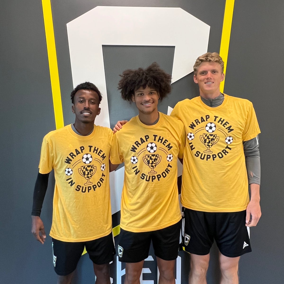 ColumbusCrew2's tweet photo. Supporting children’s mental health 🖤💛

Get your Wrap Them in Support shirt from @TheCrewShop now, and come out to @LowerFieldCbus to support Crew 2 and the Crew on May 21 for On Our Sleeves Day.

Proceeds benefit @OnOurSleeves and @nationwidekids. 

#Crew96 | #VamosColumbus https://t.co/8tRdNd6Eli