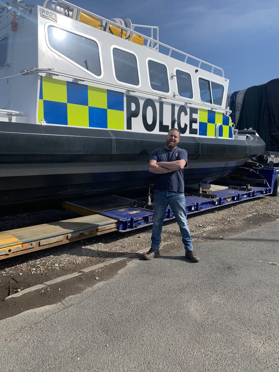 Squeaky2911's tweet photo. @Humberbeat Funny you should mention this… my good friend Colin delivered a boat to you guys this morning at Hull marina 🛥 👮‍♂️ stopped by myself to have a look round it before it was unloaded! Very impressive! https://t.co/HL5EyVJAdo