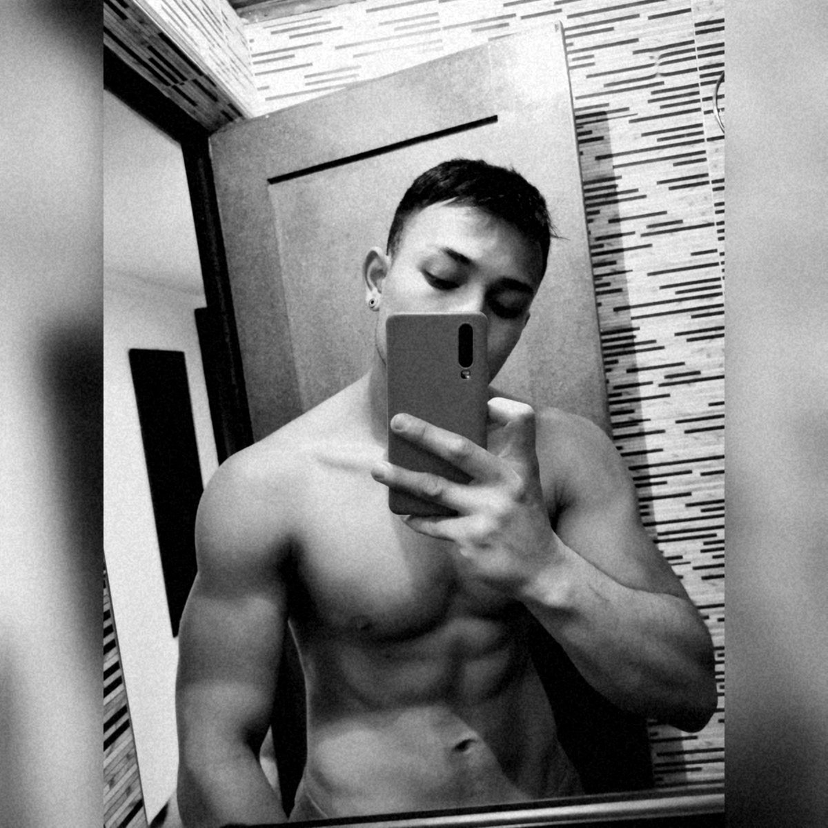 sebitascastillo's tweet photo. #NuevaFotoDePerfil https://t.co/KfzEqiprRm