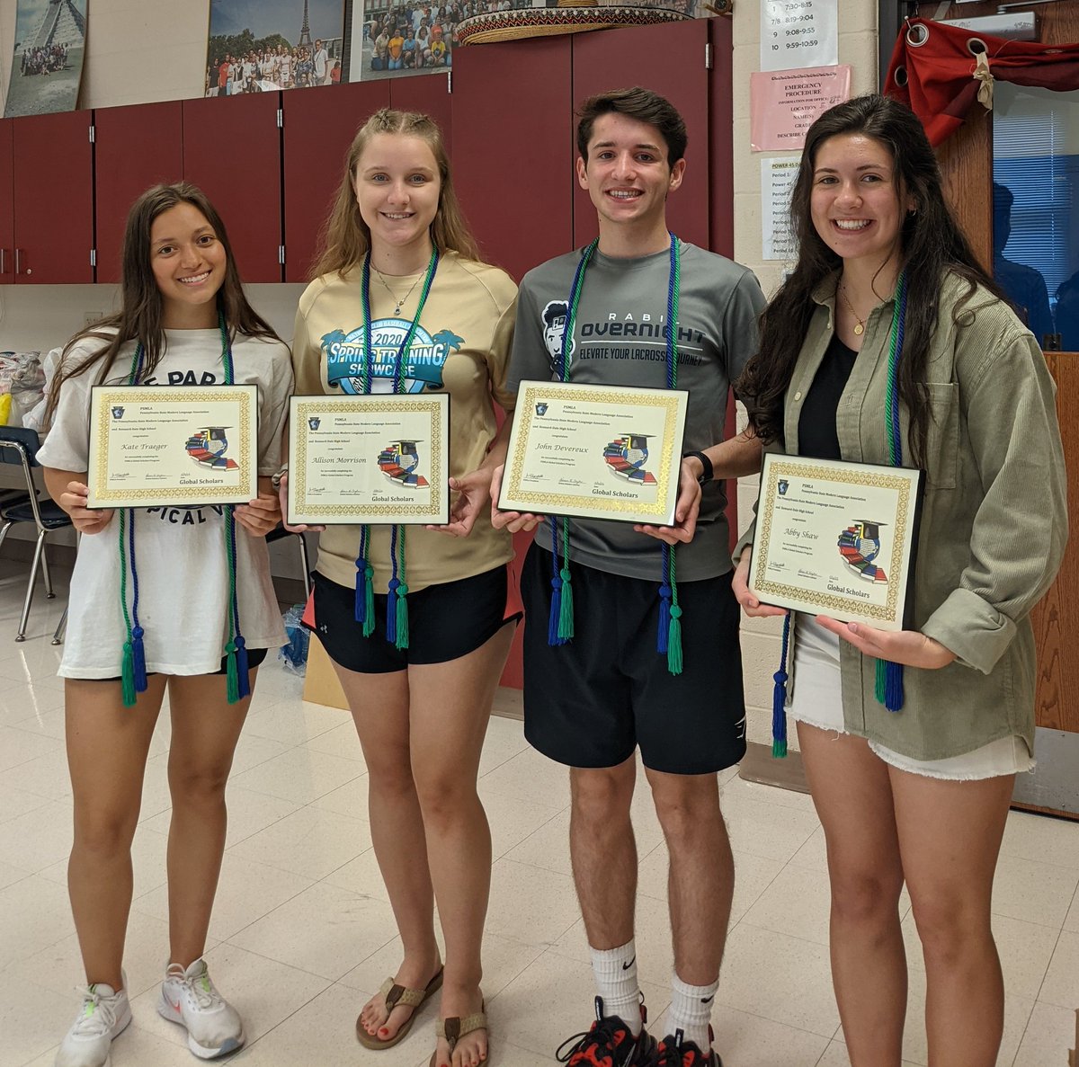 Congratulations to Kate, Allison, John, and Abby for being recognized as Global Scholars by the Pennsylvania State Modern Language Association! @PSMLA1