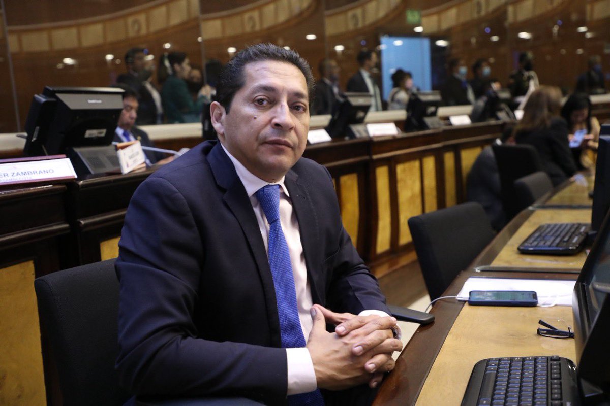 TROYA_Marco's tweet photo. #PlenoLegislativo 🇪🇨
Sesión No. 773. Retomamos el orden del día con la lectura del informe para 2do debate del proyecto de ley #PrecioLecheYDerivados.
#MarcoTROYA #PalabraDeGallero #CapacidadComprobada #PoderFluminense 🇳🇬 https://t.co/BR6YFnoX9m