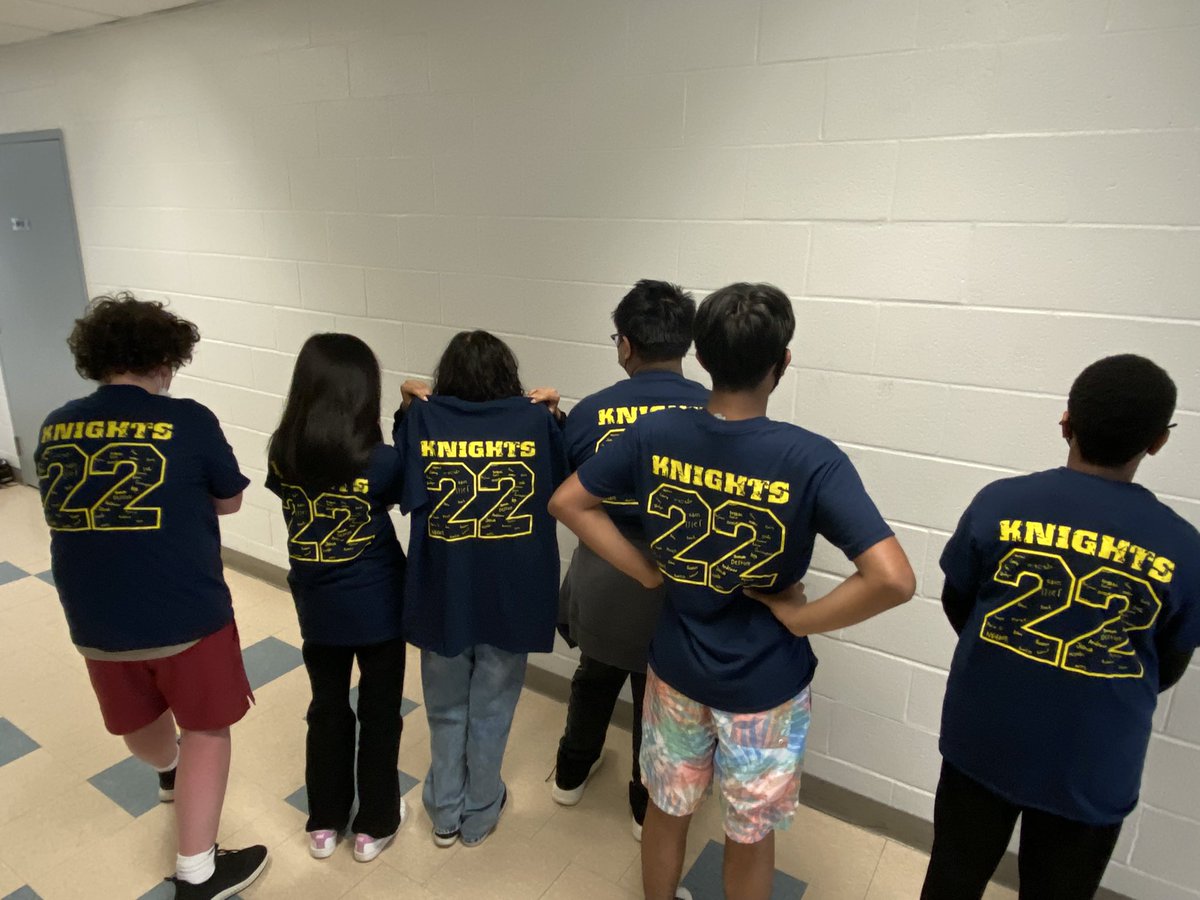 MrsAlvesClass's tweet photo. Gr. 8’s are super excited and proud to be repping our #McGivneyKnights Grad Shirts! https://t.co/cPmOKnGH9U