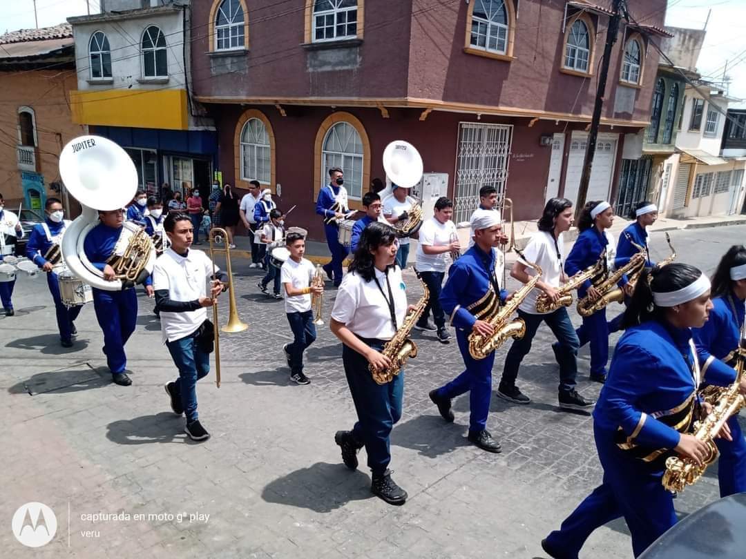 AzulesBand's tweet photo. Nuestra primera presentación después de mucho tiempo el pasado 2 de abril del presente año

#BLMB 
#CreandoSueños
#SinMiedoAlExito https://t.co/LWUGL2Rqtz