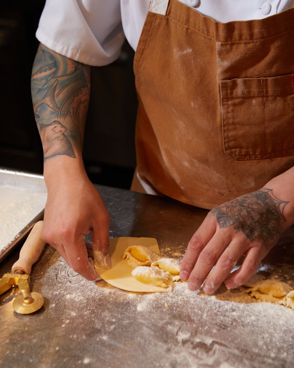 ybrestaurants's tweet photo. Our Truffle Agnolotti is hand made for happy hour 🫶

Explore the pasta-bilities Monday-Friday from 3-5pm at Yardbird Los Angeles.

| TRUFFLE AGNOLOTTI |
shaved truffle, lemon ricottta, parmesan

#YardbirdRestaurants #HonestGoodness #HappyHour #EaterLA #LAEats #HandMadePasta https://t.co/DPF8uTAh1a