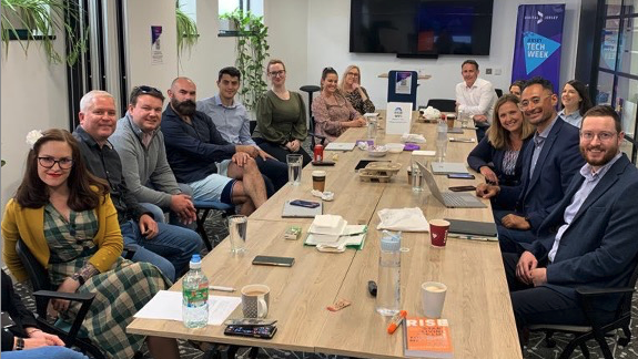 Back at Digital Jersey today for part 2 of building ONE High Performance Team! Great energy, discussion and outputs…

“The strength of the team is each individual member. The strength of each member is the team”

#itstimetorise #builtogrow #roystonguest #onehighperformanceteam