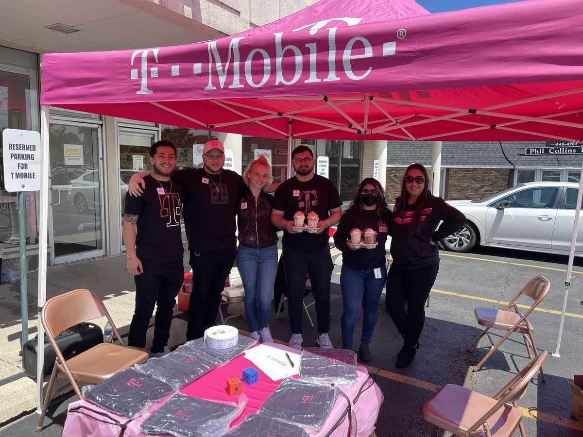KingaKwit (@kingaty21) on Twitter photo Come visit us at our Palos Heights store!! Thank you <a href="/MagentaDama/">Sherri Alejandre</a> for the Starbucks cooling down the team! ๐ <a href="/SmartChoiceMo1/">Smart Choice Mobile</a> <a href="/SamuelStewart22/">Samuel Stewart</a> <a href="/mariajimenezz4/">Maria Jimenez</a> <a href="/MagentaTravSCM/">Travis Durham #MagentaMonsta</a> #tmobiletuesday Come visit us at our Palos Heights store!! Thank you <a href="/MagentaDama/">Sherri Alejandre</a> for the Starbucks cooling down the team! ๐ <a href="/SmartChoiceMo1/">Smart Choice Mobile</a> <a href="/SamuelStewart22/">Samuel Stewart</a> <a href="/mariajimenezz4/">Maria Jimenez</a> <a href="/MagentaTravSCM/">Travis Durham #MagentaMonsta</a> #tmobiletuesday