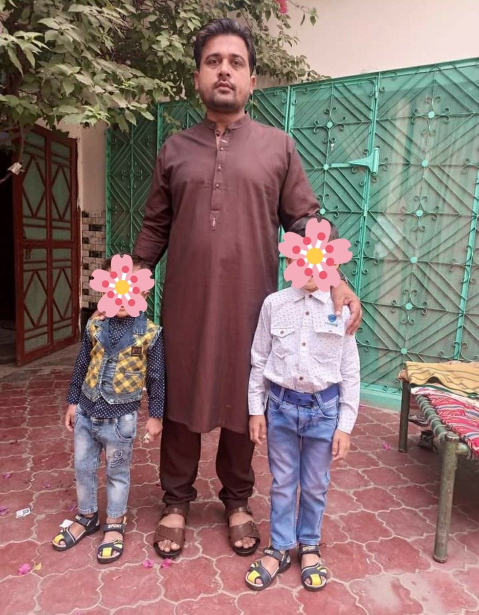 nailainayat's tweet photo. Abdus Salam, 36-year-old Ahmadi man, stabbed to death in a religious hate crime in Okara. The father of three Salam was stabbed by Mulazim Hussain, a madrassa student. https://t.co/10MogVWytD