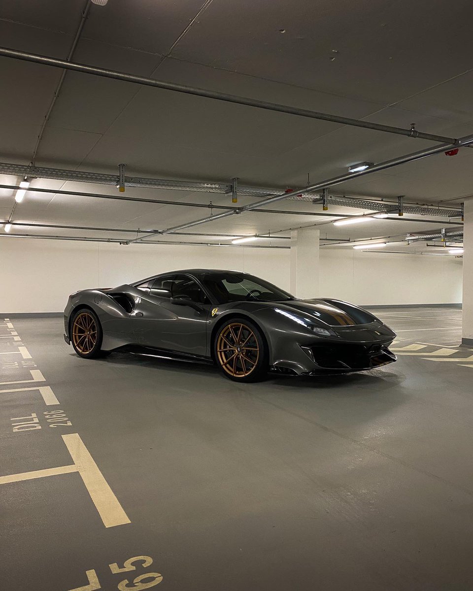 drivingdino's tweet photo. Just some handy photos from the beautiful 488 Pista 🤤🥰😍

#ferrari #488pista #ferrari488pista #DRIVINGDINO https://t.co/LoemKurV65