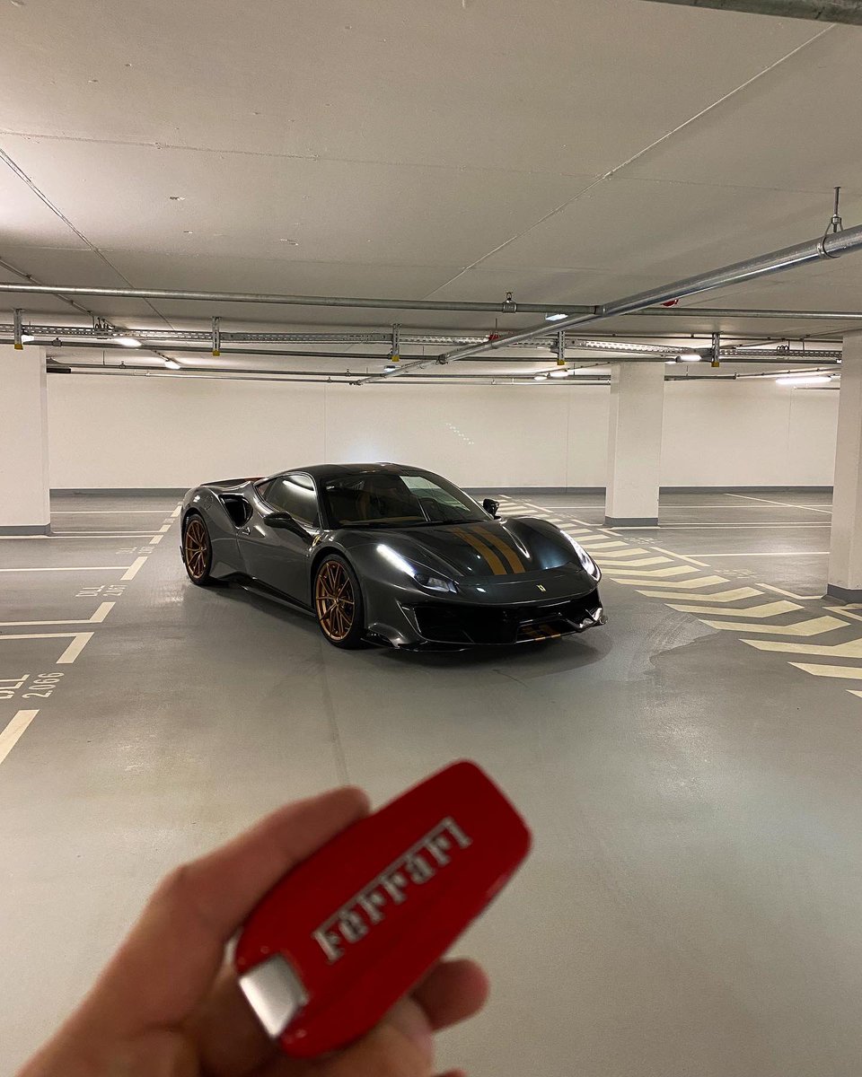 drivingdino's tweet photo. Just some handy photos from the beautiful 488 Pista 🤤🥰😍

#ferrari #488pista #ferrari488pista #DRIVINGDINO https://t.co/LoemKurV65