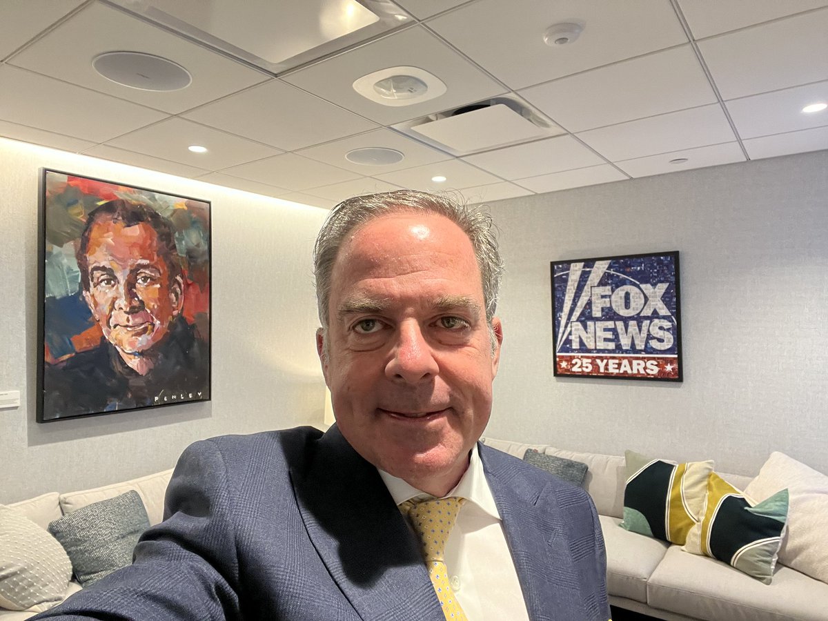 UKRAINEFREEDOM7's tweet photo. On deck at #FoxNews! Talking about the situation in #Ukraine and the work of the Ukraine Freedom Project. https://t.co/Nk49gGgwS3