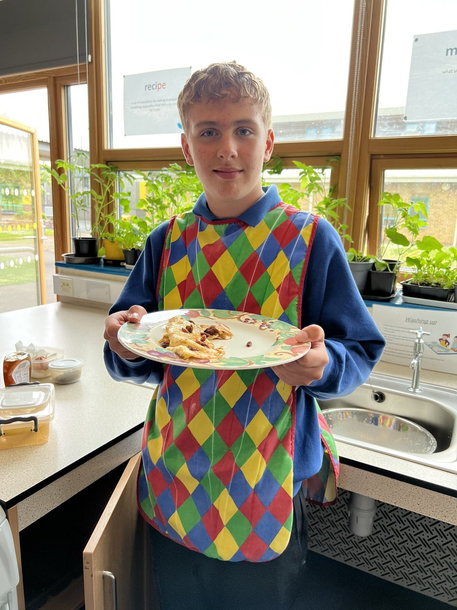MrsBullionsMaes's tweet photo. Pancakes! Year 8 were awesome today and created their own perfect pancake with various fillings :-) @Maesydderwen #food #pancakes #designtechnology #proud https://t.co/RL9kx7EjPZ