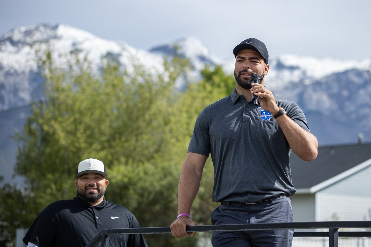 vannoyvalorfdn's tweet photo. Over $100,000 raised at our #CharityGolf event yesterday! THANK YOU to everyone who joined us for the day to raise funds for our #ValiantKnights scholarship &amp; internship program for youth in #fostercare and those who have aged out of the system. #Utah | @KVN_03 @marissa_vannoy https://t.co/b55WFX5Ihc