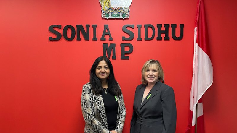 SoniaLiberal's tweet photo. Yesterday I met with @MelissaSecord from @CCAceliac on International Celiac Awareness Day. We spoke on the importance of educating Canadians on celiac disease and making more resources accessible for the BIPOC &amp; other vulnerable communities.
#CoulditBeCeliac #ShineALightOnCeliac https://t.co/KmM7O5dyHz