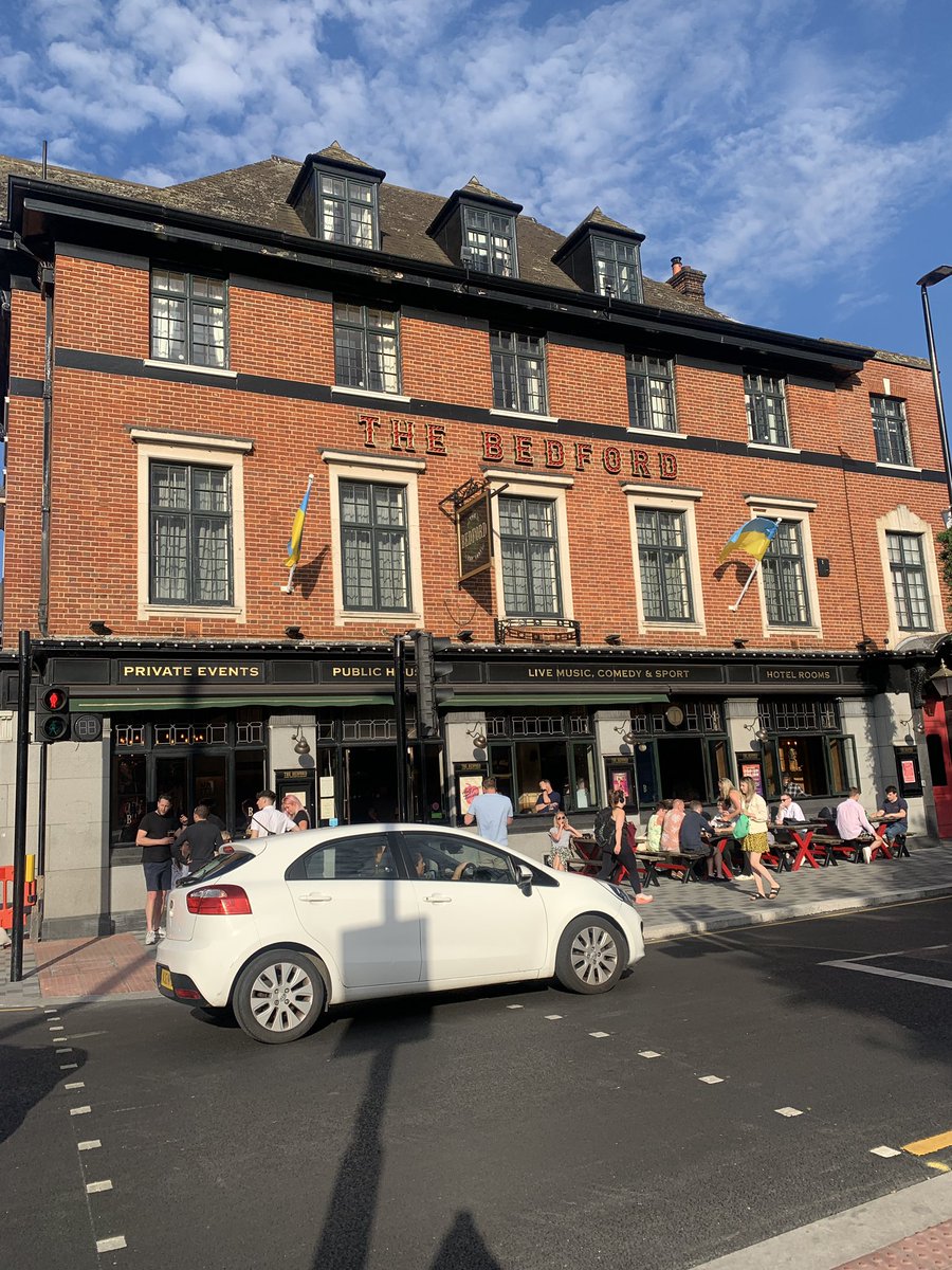 Beautiful day for a gig <a href="/TheBedfordPub/">The Bedford, Balham</a> 😎 the show will be live streamed from their Facebook at 8pm facebook.com/thebedfordpub/ #londonlivemusic #balham #thebedfordpub