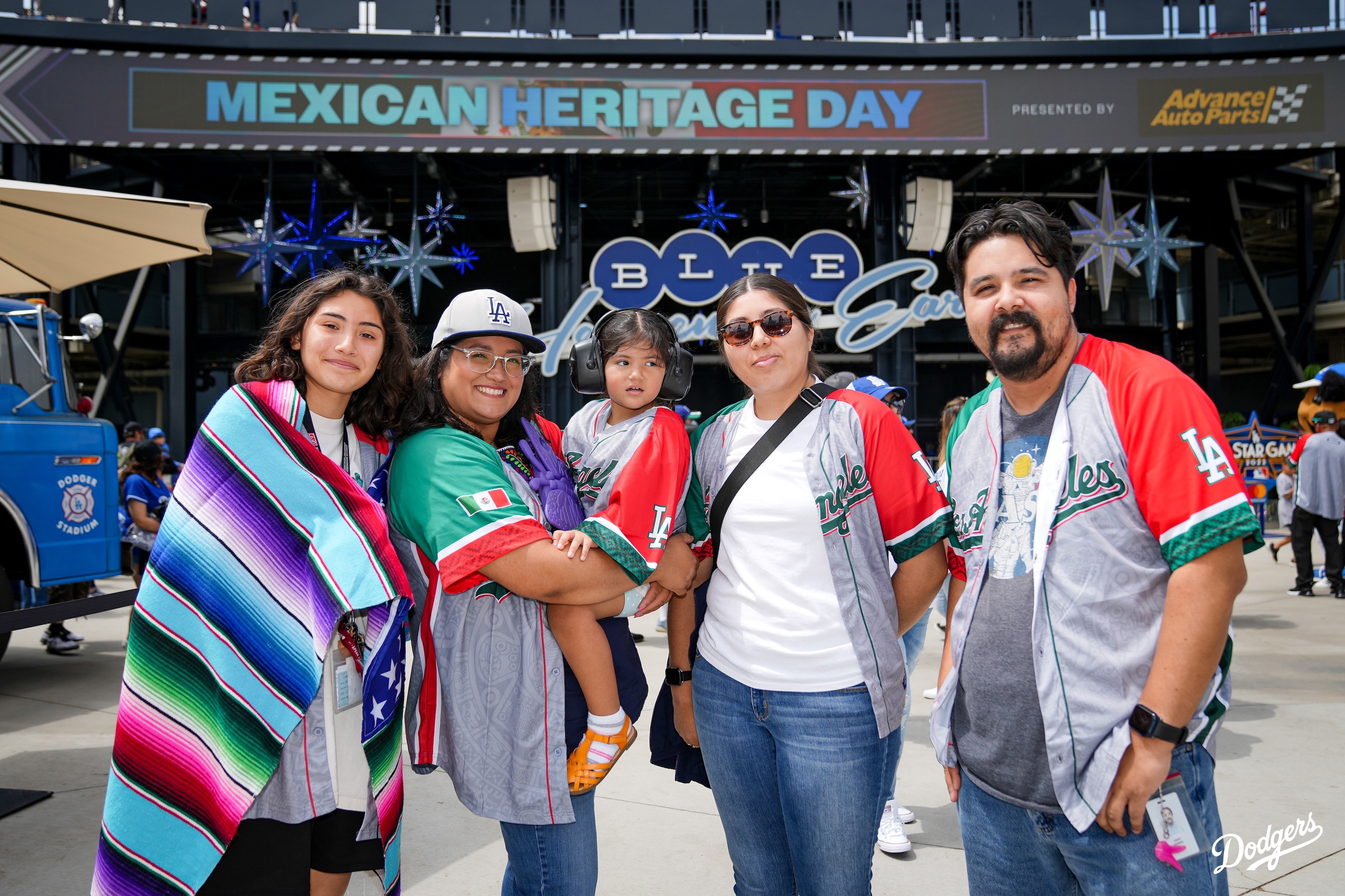 Viva México! 🇲🇽 Mexican Heritage - Los Angeles Dodgers