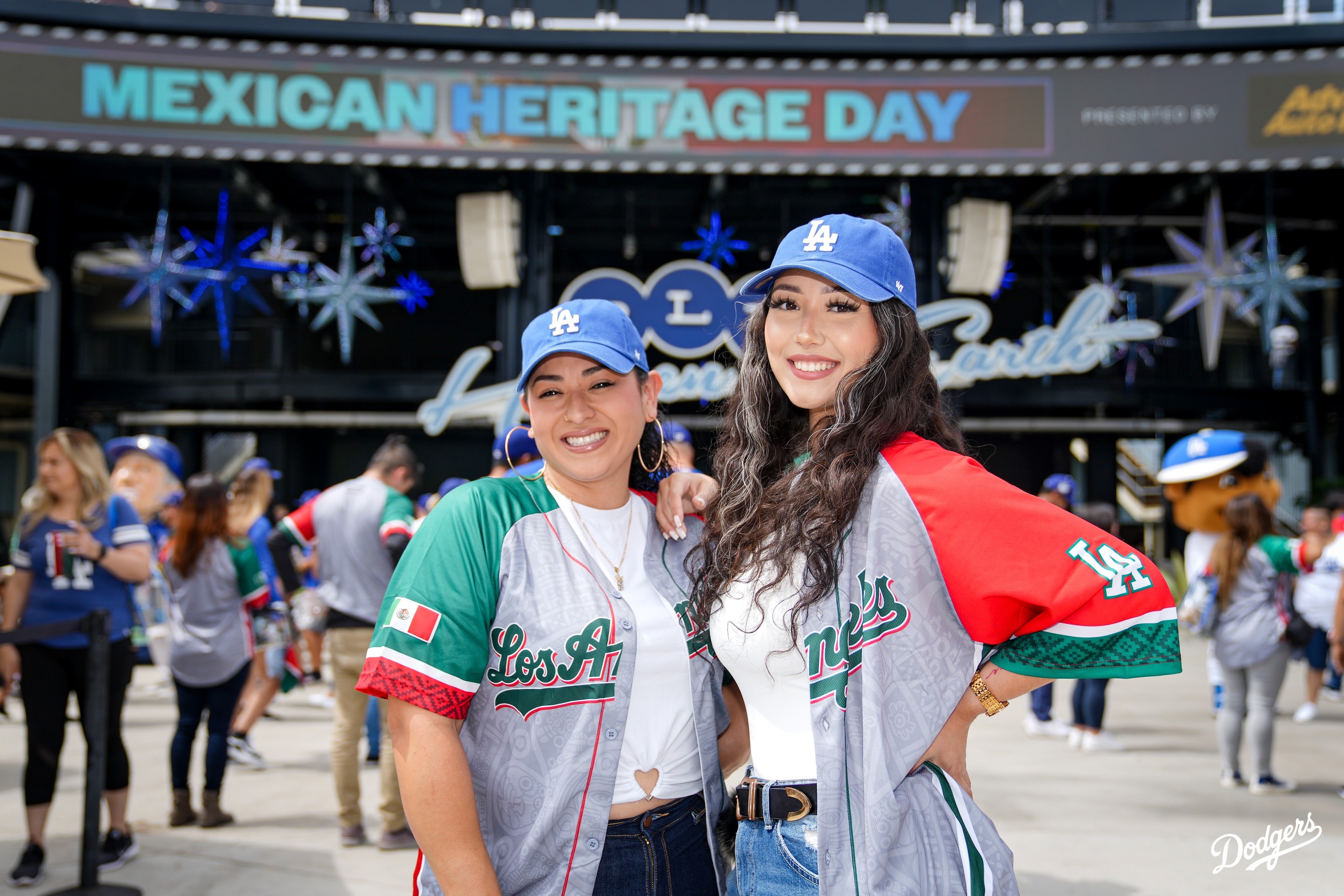 Los Angeles Dodgers on X: ¡Viva México! 🇲🇽 Mexican Heritage Day