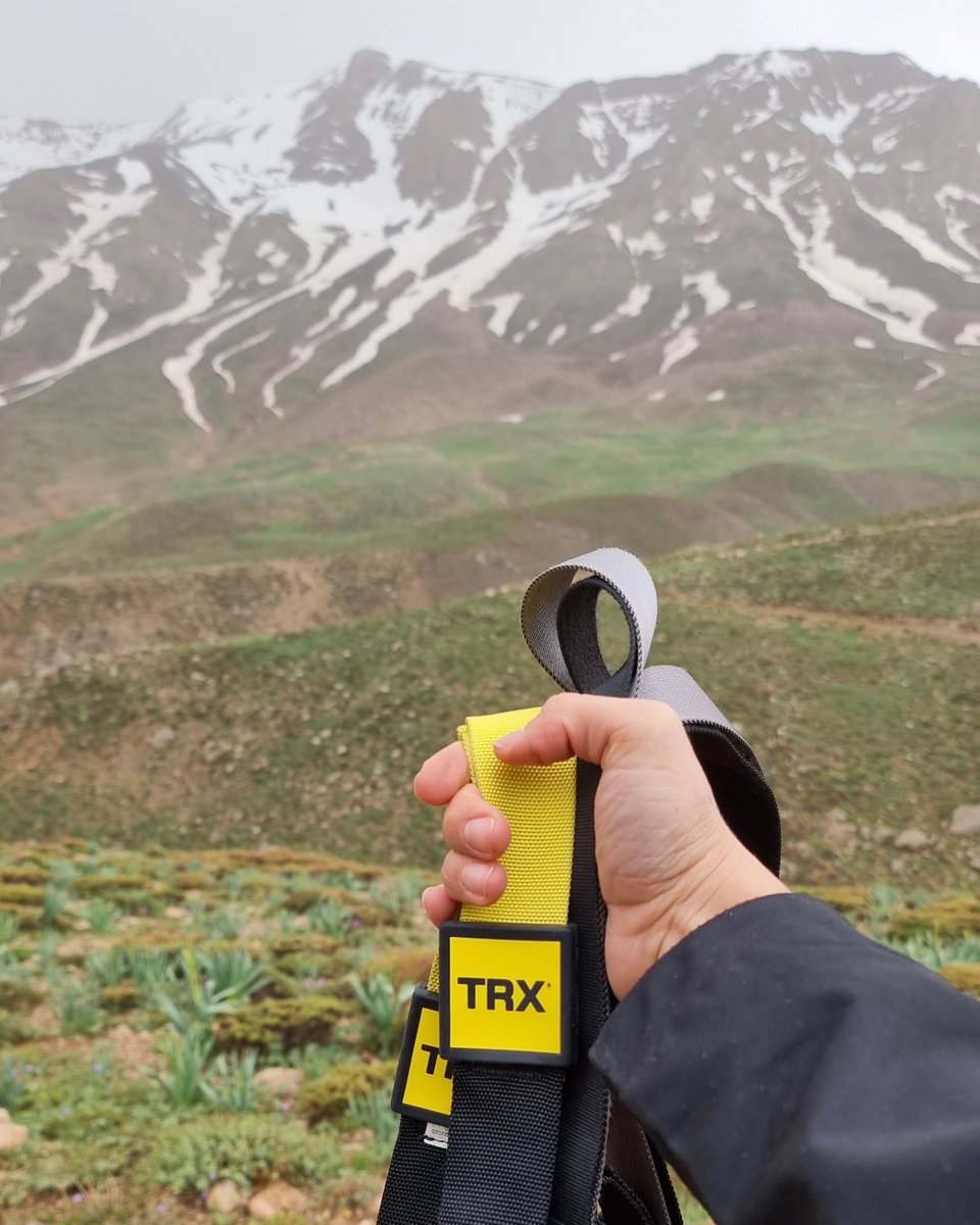 TRXtraining's tweet image. TRX: The gym that goes where you go! 🚗

Where will you take your straps this Summer? Let us know in the comments. 👇 

📷: IG atoosaa_m

#TRXTraining #SuspensionTrainer #TRXLetsMove #TRXTrainingClub