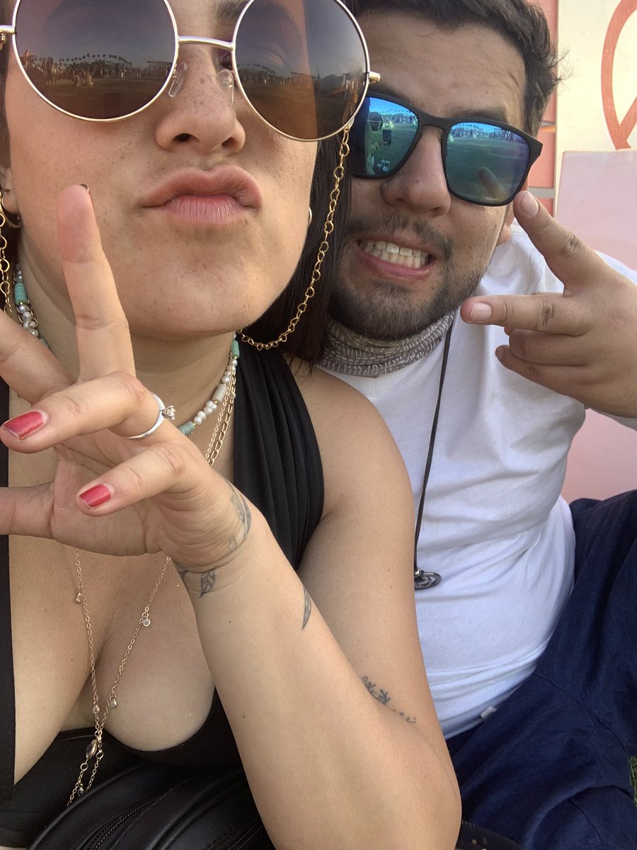 paulambert's tweet photo. En 39 días me caso con el mejor amigo que alguien podría tener, el ser más empático de este planeta y el alma más amorosa del universo ✨ es un sueño poder compartir mi vida y sueños con alguien así 😍 https://t.co/GD7P2QKIP7